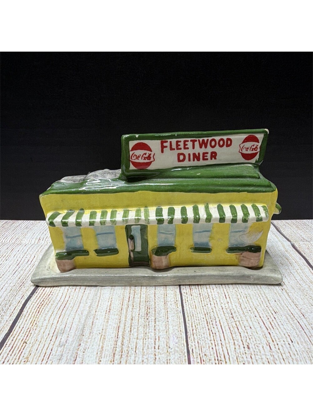 Coca-Cola Fleetwood Diner Ceramic Building Figurine w/ Base Tray 7"